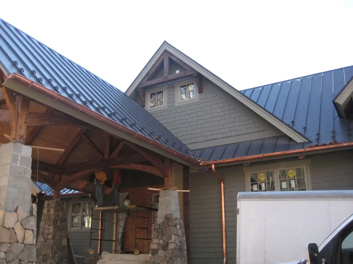 Craftsman Roofing team delivering quality roofing work in Edgeboro